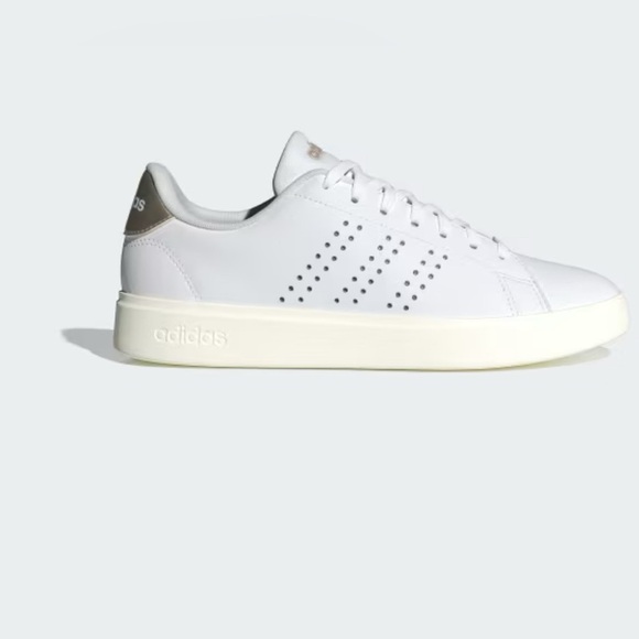 Brand new Adidas Advantage 2.0 Sneakers 8.5 β with tag on and original box ! - Picture 3 of 11